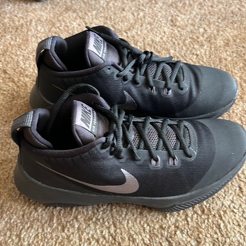 Nike Air Versitile